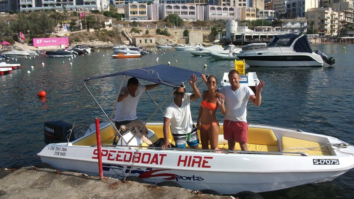 Open Boat 5.2m,115hp Speedboat – max 6 pax